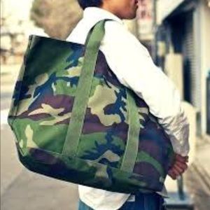 LL Bean Hunter tote in Camo